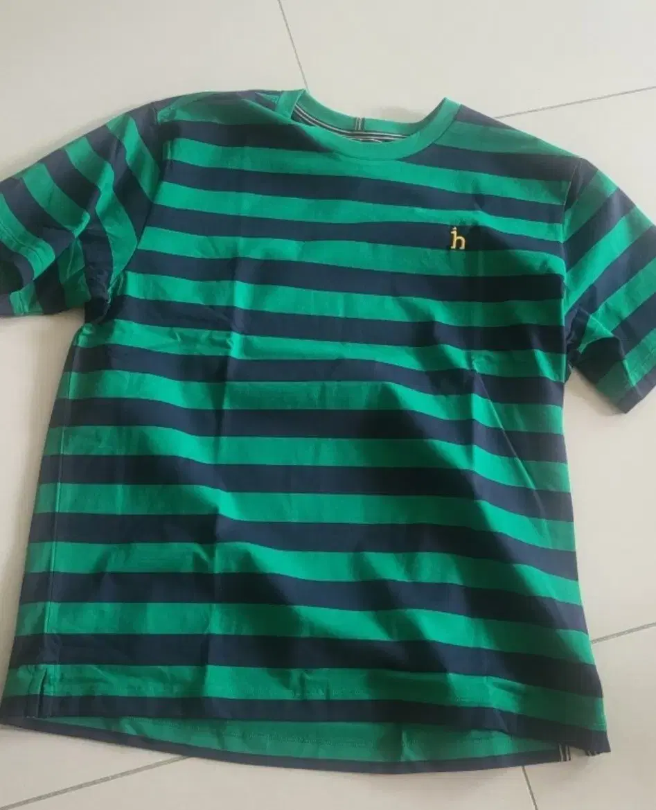 Hedge stripe cotton short sleeve t-shirt. Free shipping.