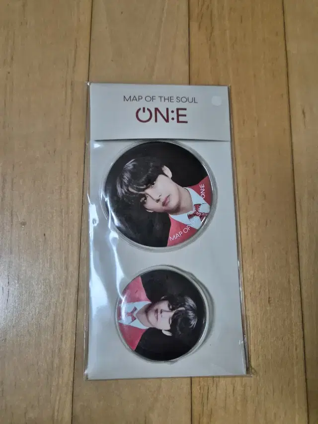 MAP OF THE SOUL CAN BADGE&COVER SET V뷔