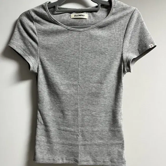 glowny girlfriend baby tee(melange gray)