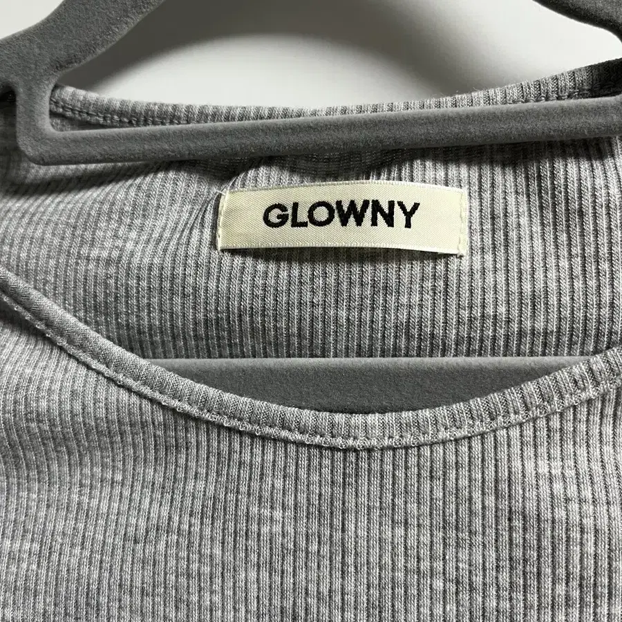 glowny girlfriend baby tee(melange gray)