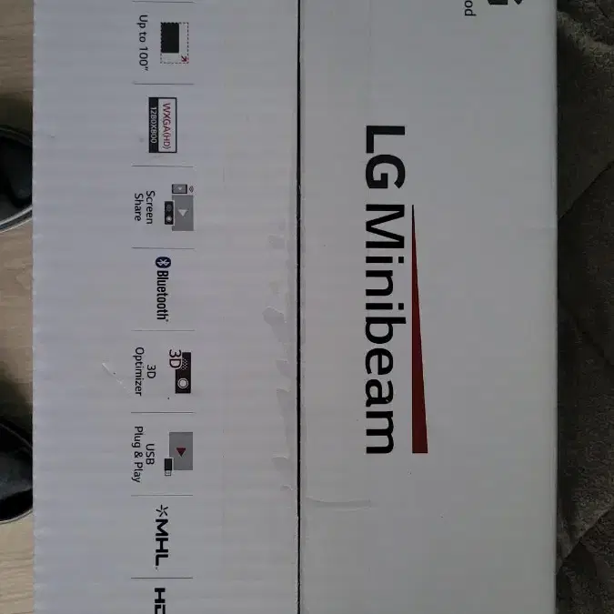 LG minibeam PW1000