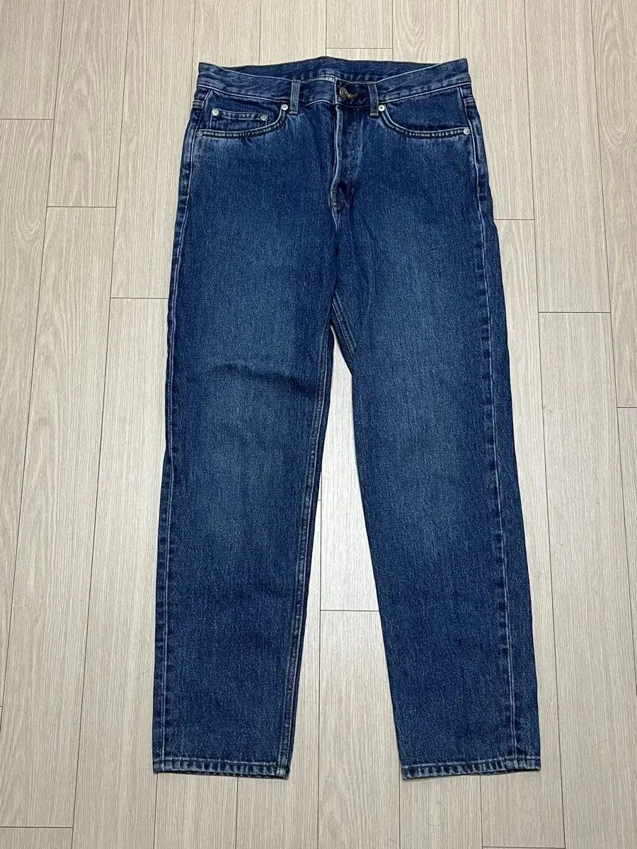 Arket Jungcheong Denim Crop Size 31