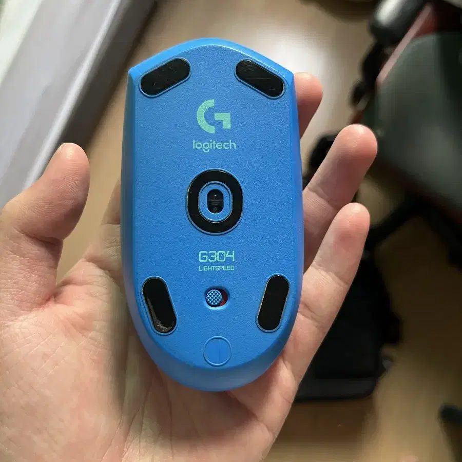 G304