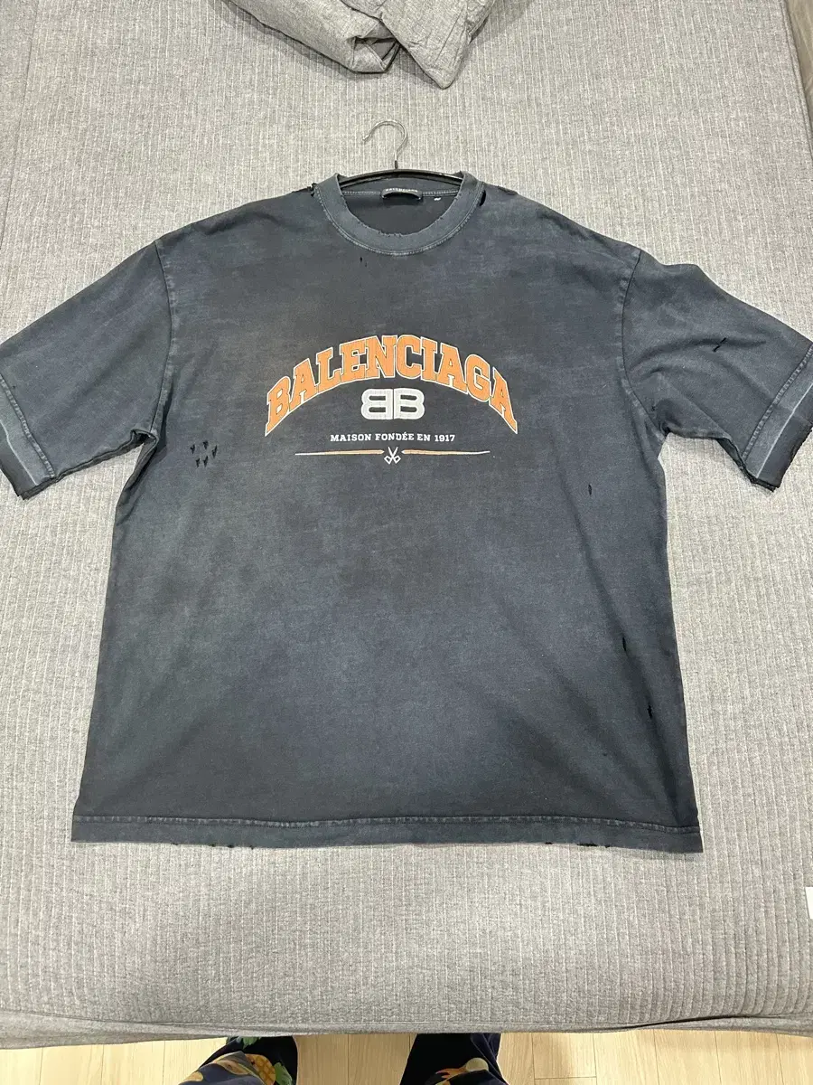 (sell)Balenciaga Washed Damage Short Sleeve XL