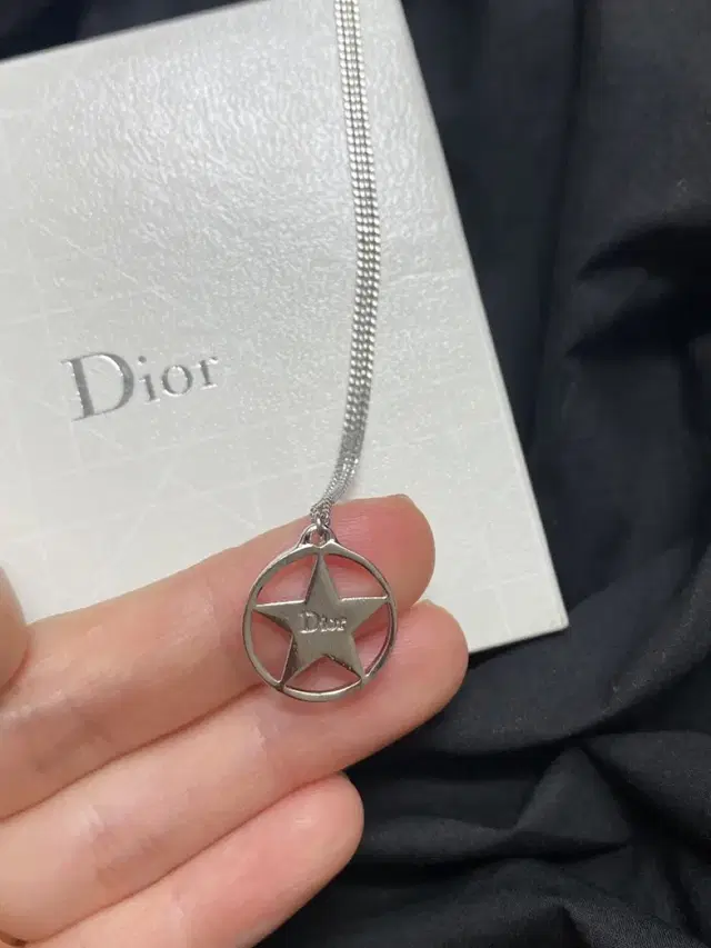 DIOR 정품 디올 별펜던트 목걸이