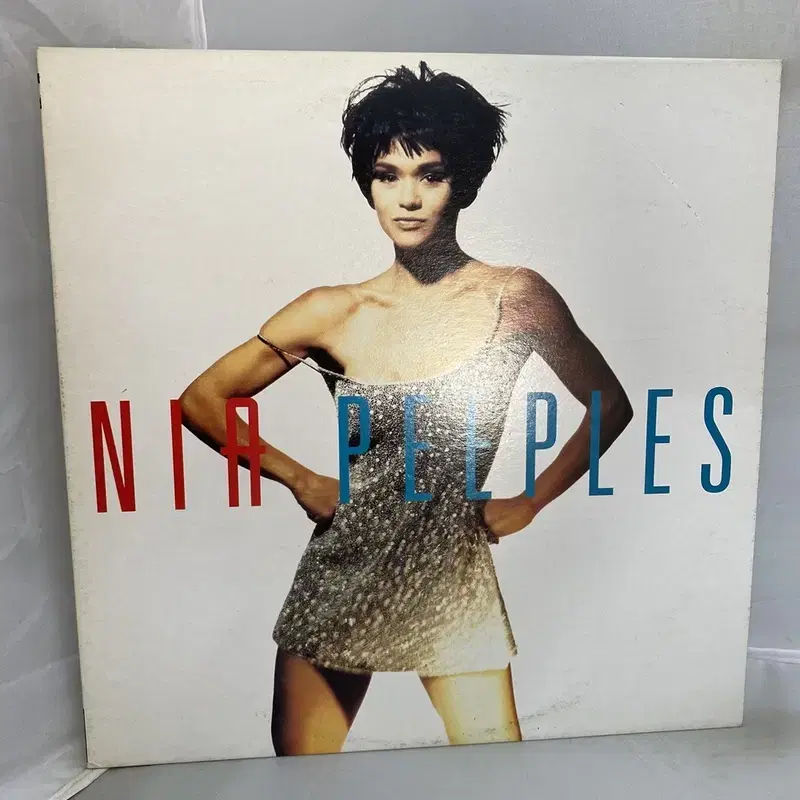 NIA PEEPLES LP / AA4752