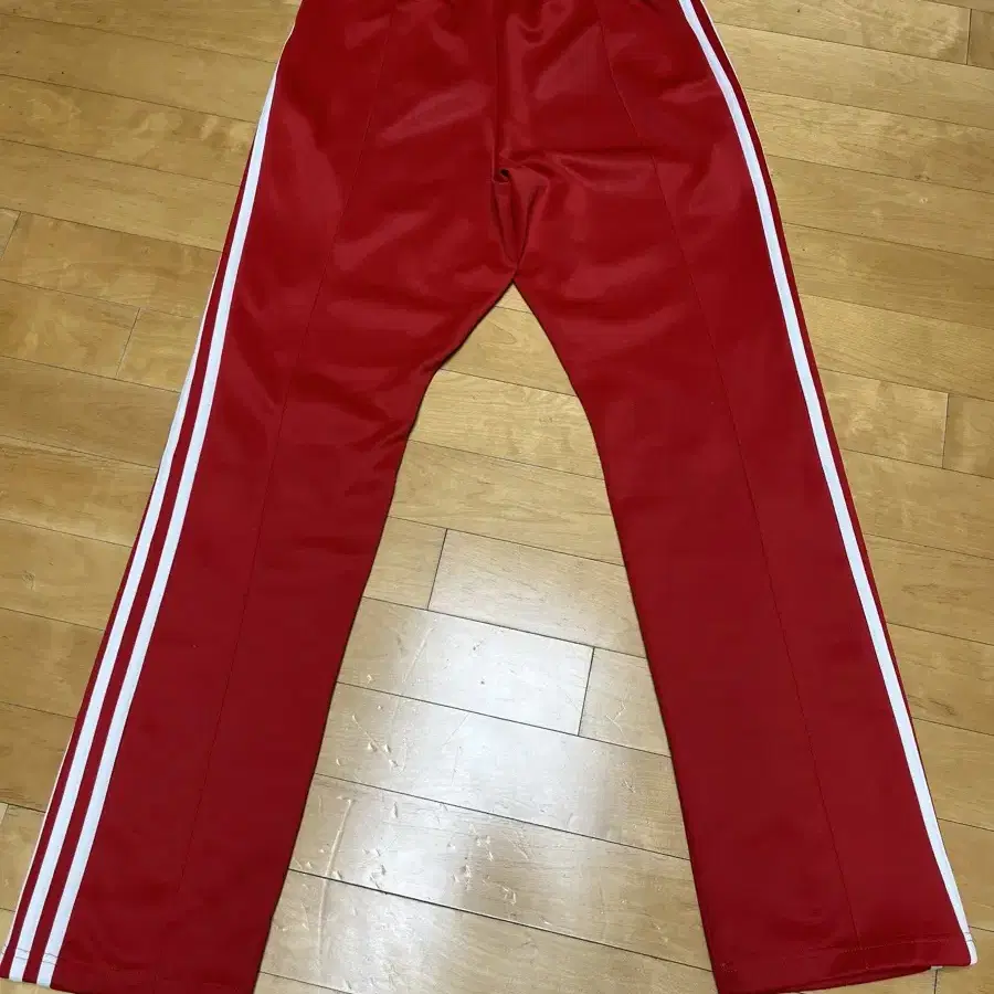 아디다스 유로파 Red Size L