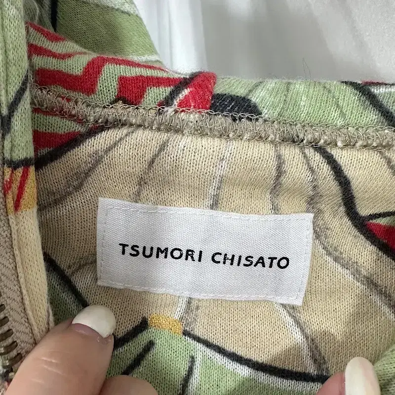 TSUMORI CHISATO 츠모리치사토 집업 후드