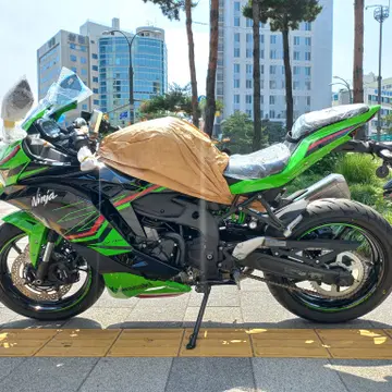 거래 24년식 가와사키 ZX-4RR 신차 판매 | 브랜드 중고거래 플랫폼