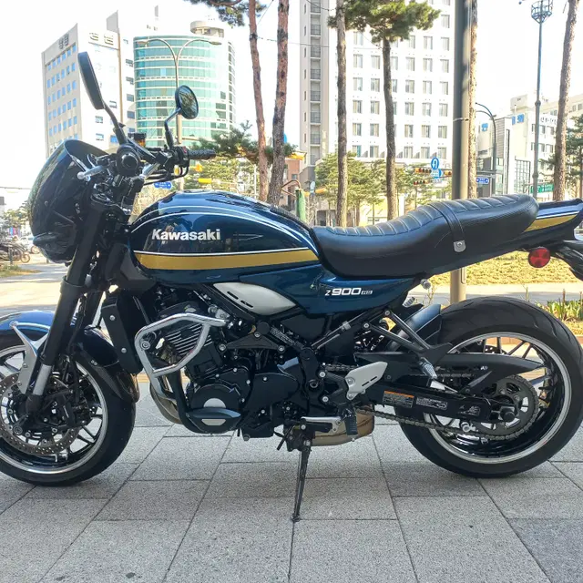 23년식 가와사키 Z900RS 판매.