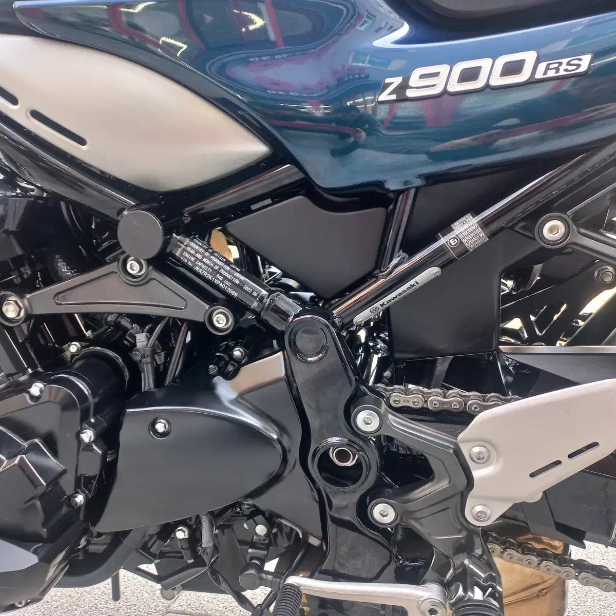 23년식 가와사키 Z900RS 판매.