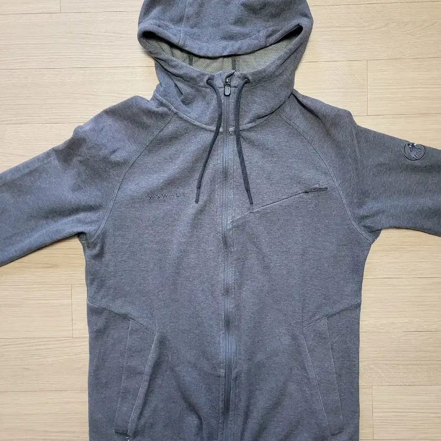 마무트 후드집업 Grey Asia Size L (98~103)