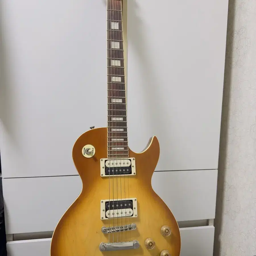 콘트 lespaul model cr300 팝니다