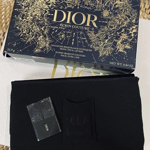 디올 DIOR 멀티 메이크업 팔레트 홀리데이 컬렉션 (새제품)