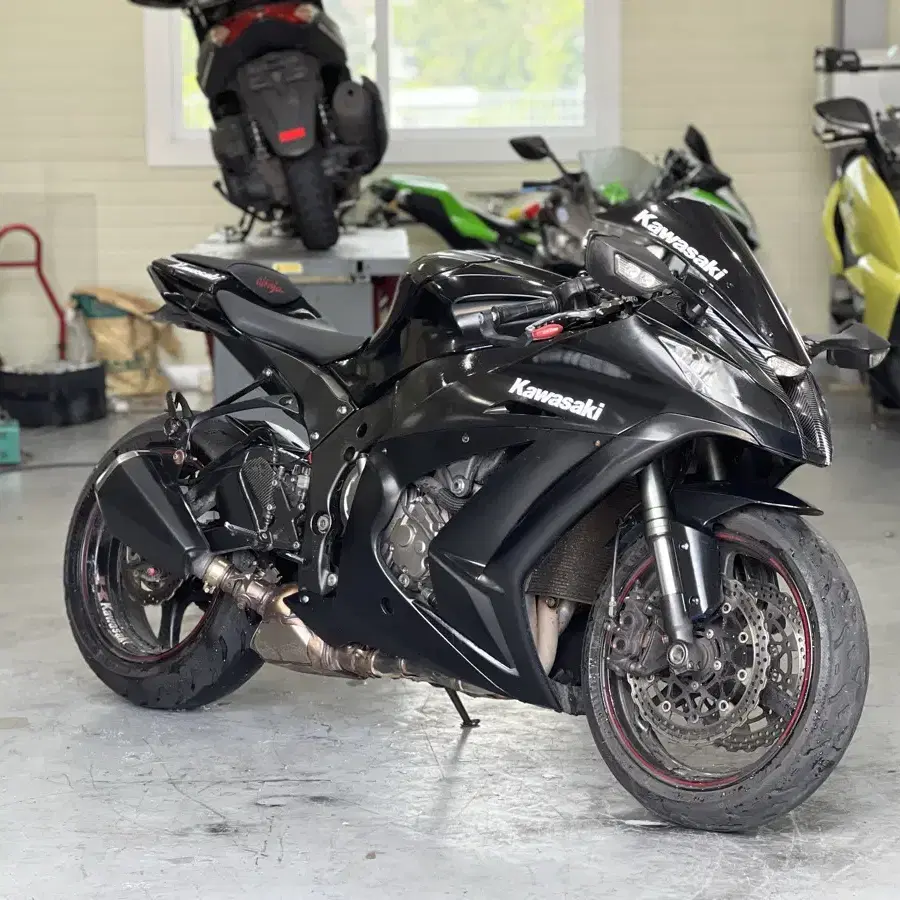 가와사키 닌자 zx10r 13년식 판매합니다