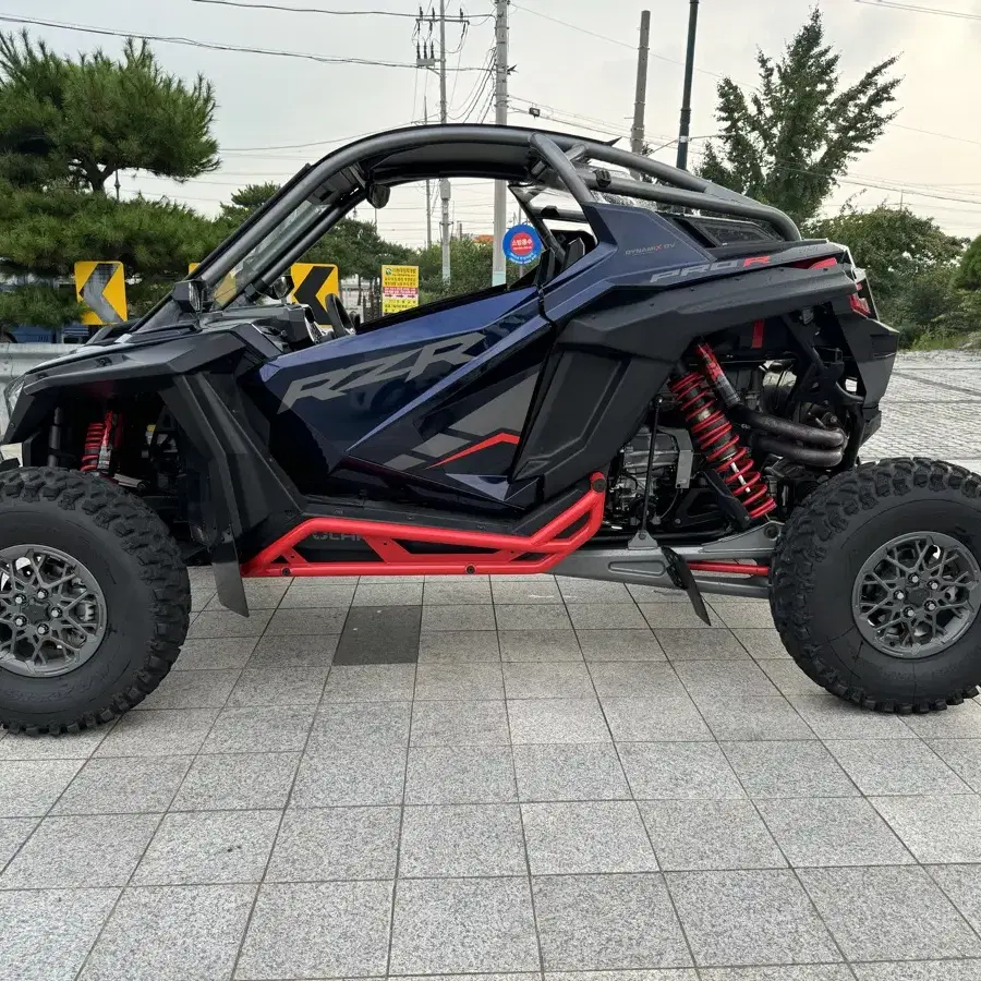 2023년식 폴라리스 RZR PRO R 중고 판매힙니다