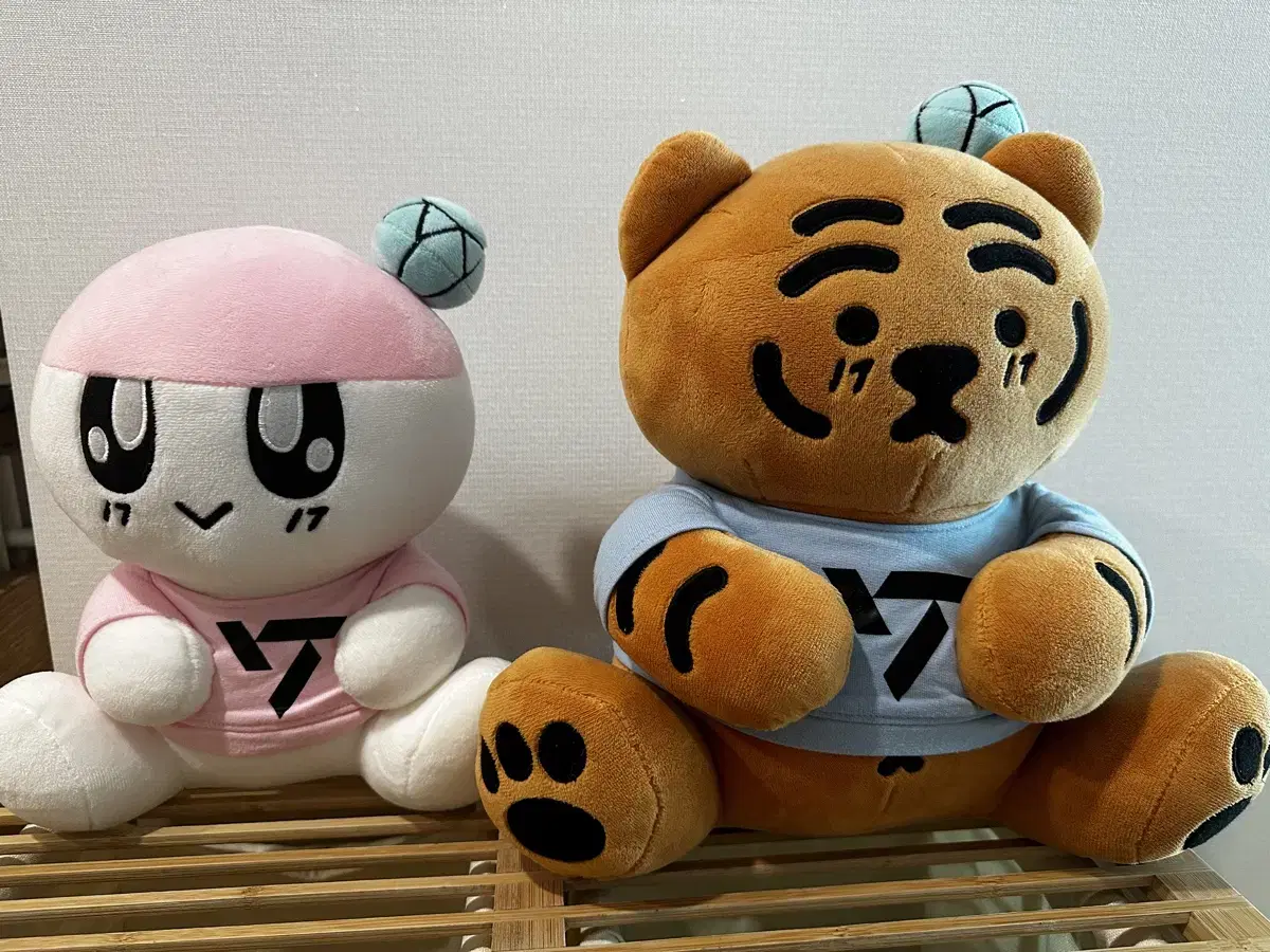 Seventeen Mujik Tiger Collaboration Doll Set