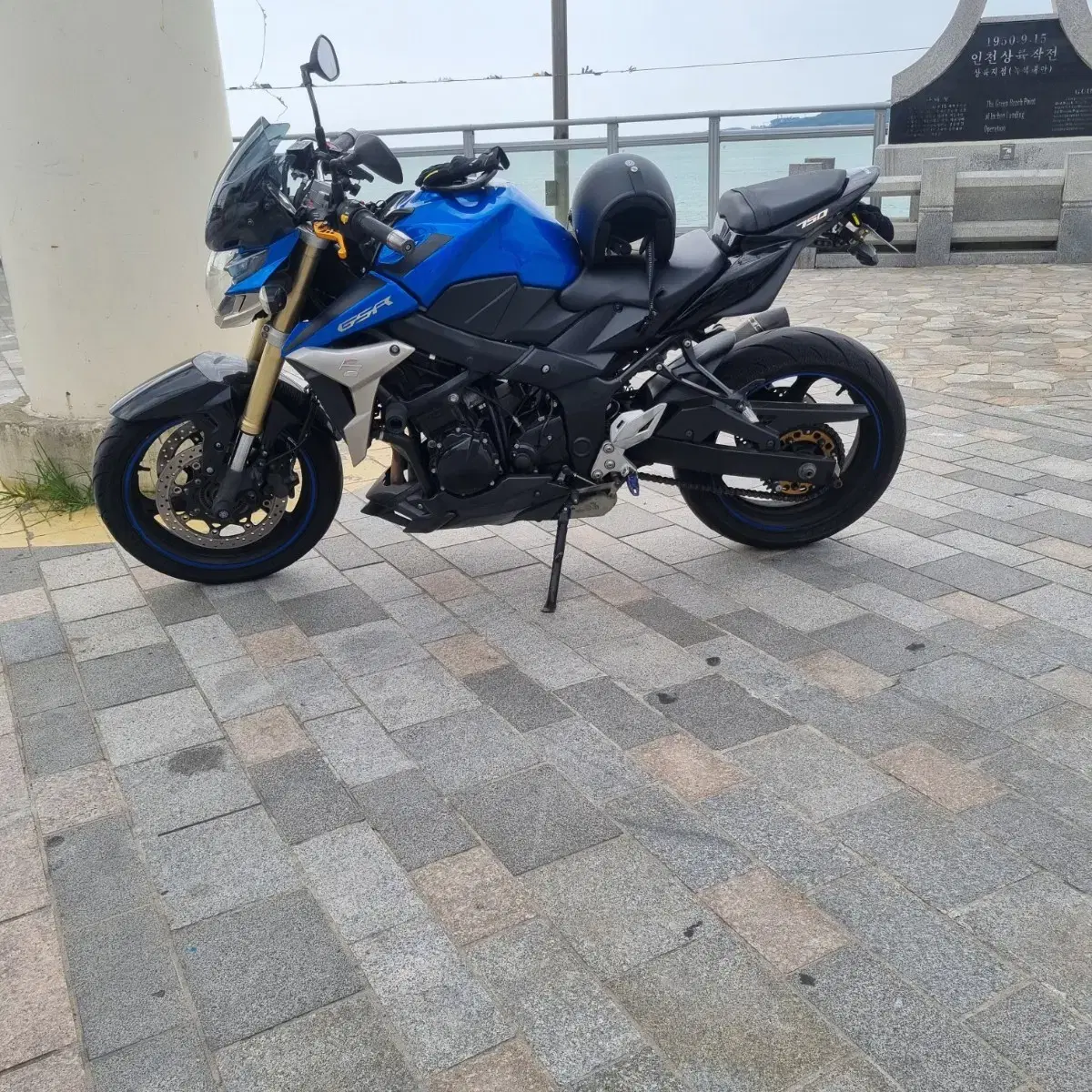 스즈키 gsr750a