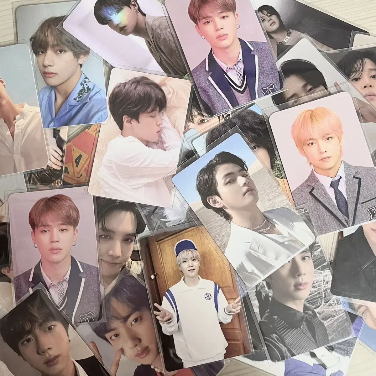 BTS photocard album Namjoon Seokjin Yoon Ki Hoseok jimin Taehyung