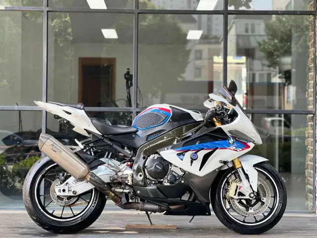 bmw s1000rr 2013년식 아크라 풀배기 스폐셜카울 판매