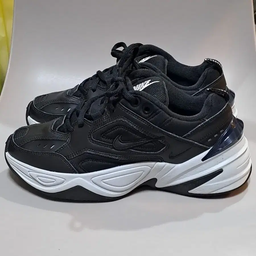 NIKE M2K 테크노 검흰 어글리슈즈 A03108-003  235