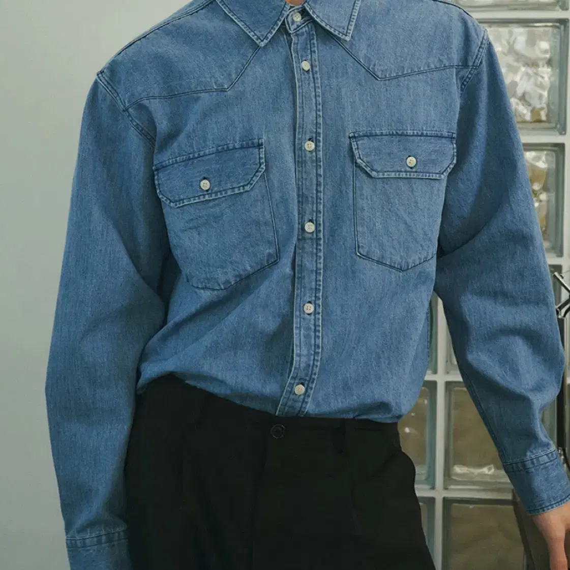 하프크라이즈 레이아웃) Western denim shirt