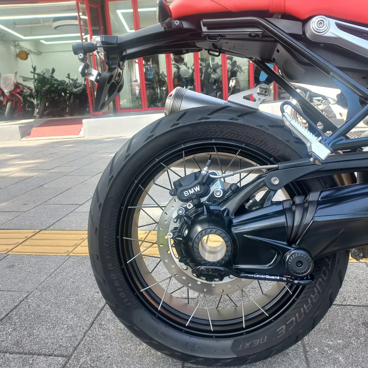 21년식 BMW R9T 어반 판매