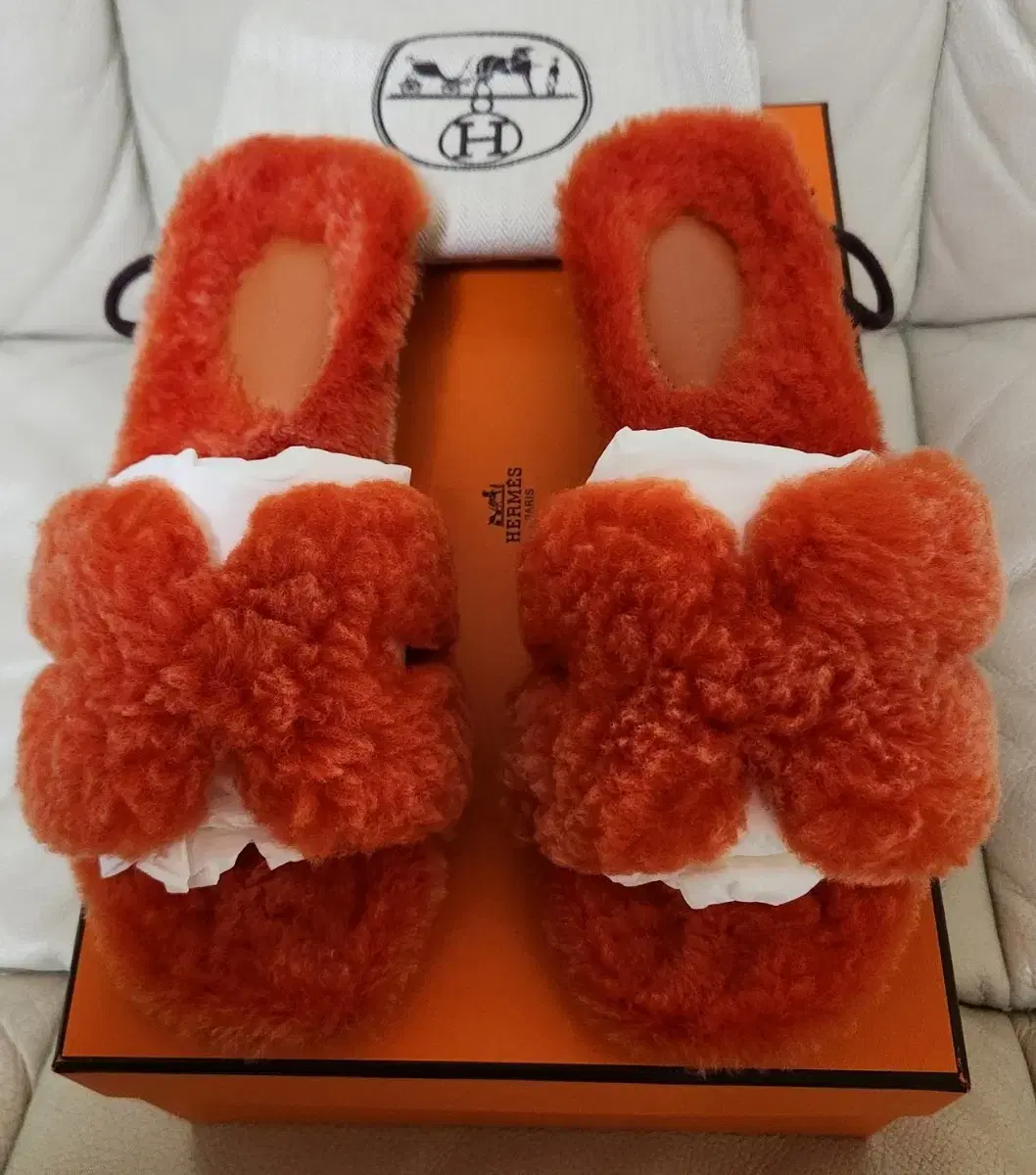 [Genuine] Hermès Oran Shearling Orange Fleece 36 (Women's)Brand New Limited Edition