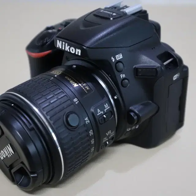 니콘 D5500( DSLR)  카메라 S급