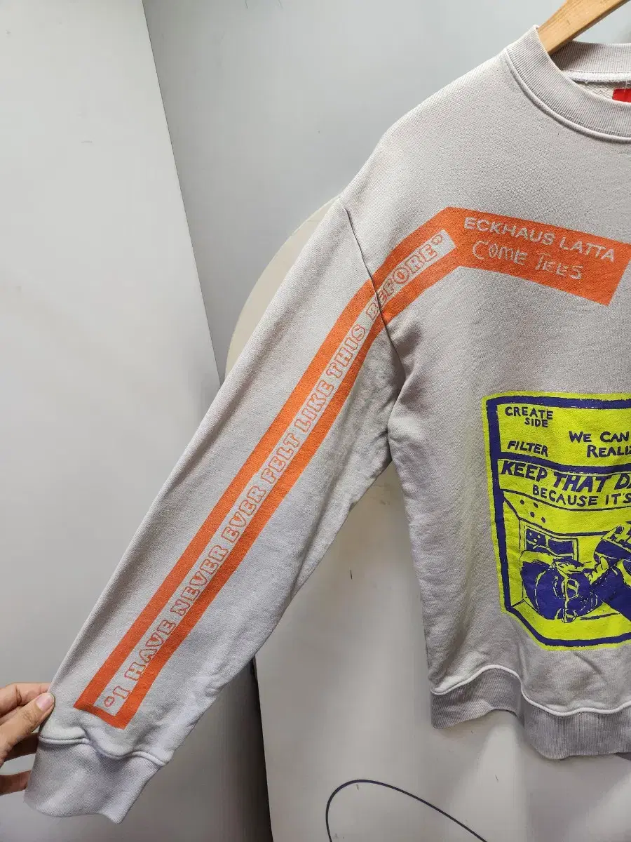Product Details - 4