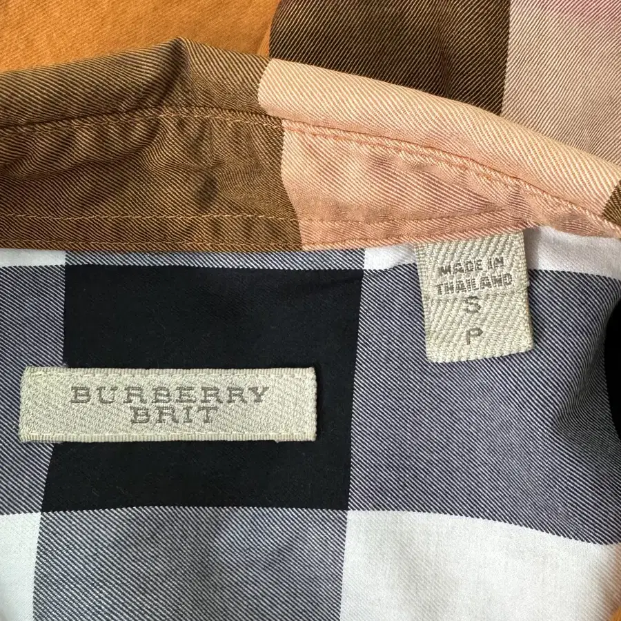 BURBERRY 버버리 노바체크 오렌지컬러 셔츠