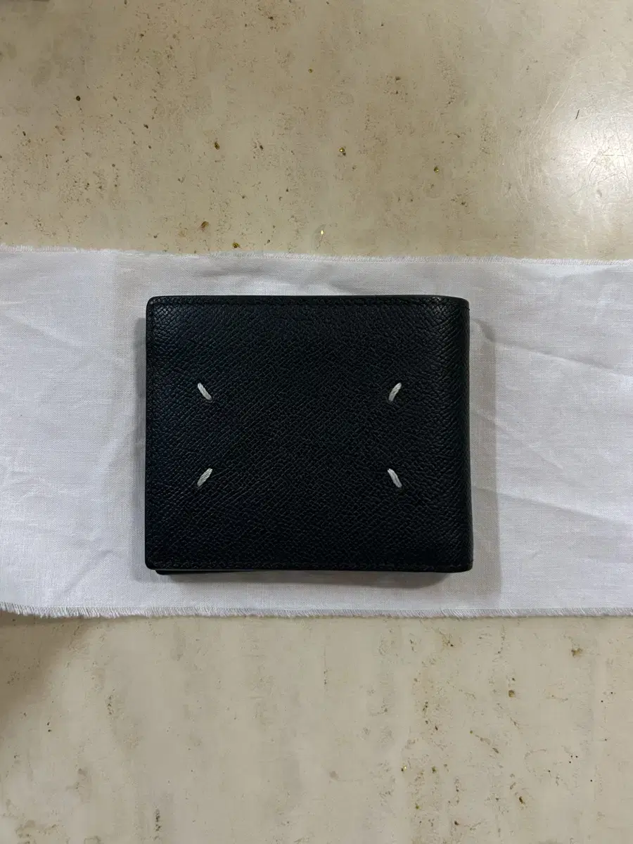 Maison Margiela Vahn Wallet (Full Box)