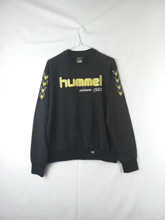 Hummel 험멜 여성 라운드 맨투맨 100