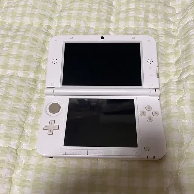 깨끗한 닌텐도 3DS XL 본체 피카츄 에디션