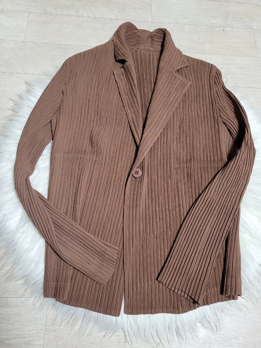 Issey Miyake Jacket Hatching pleated jacket brown 1 size