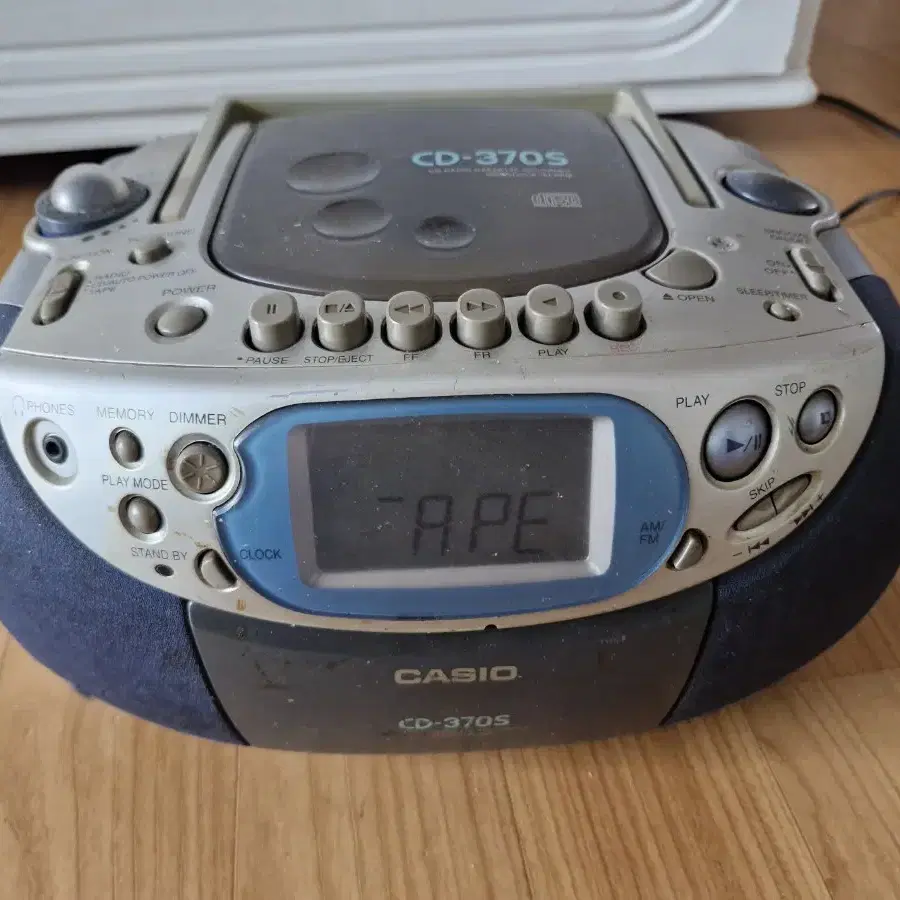 CASIO 카시오 CD-370S 라디오 CD 플레이어 음향가전 (부분고장