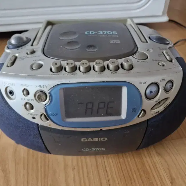 CASIO 카시오 CD-370S 라디오 CD 플레이어 음향가전 (부분고장