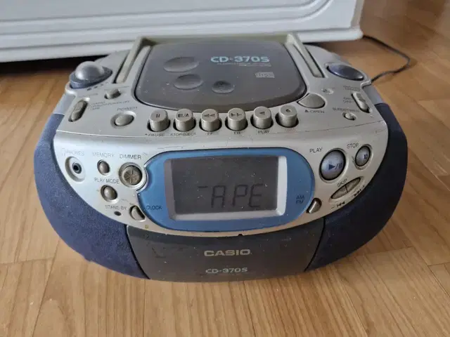 CASIO 카시오 CD-370S 라디오 CD 플레이어 음향가전 (부분고장