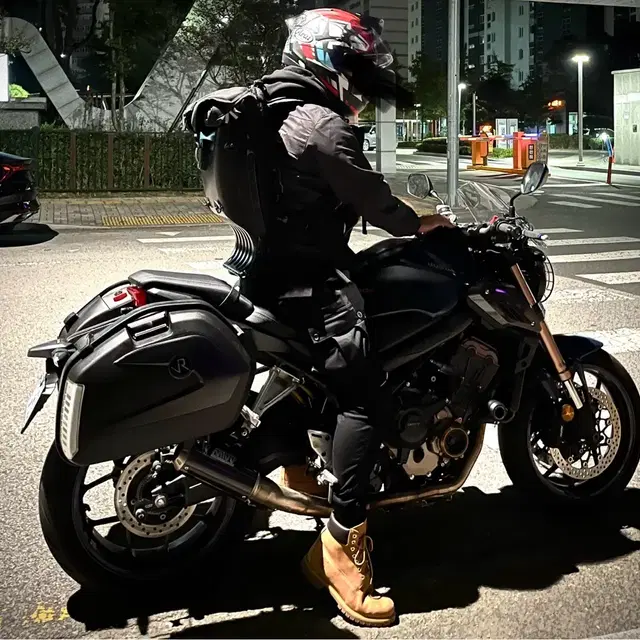 21년식 CB650r 미브 풀배기 판매합니다