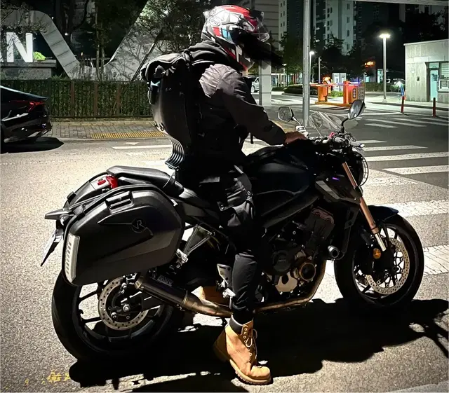 21년식 CB650r 미브 풀배기 판매합니다