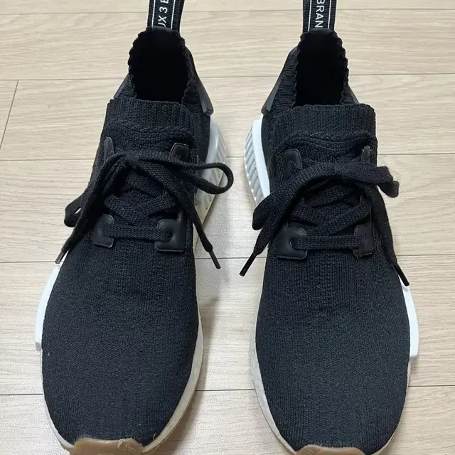 이디다스 NMD R1 PK 스니커즈 265