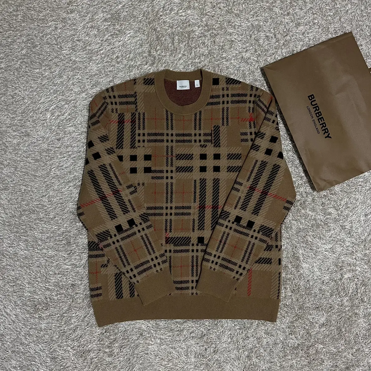 [rio] Burberry checked merino wool jacquard knit