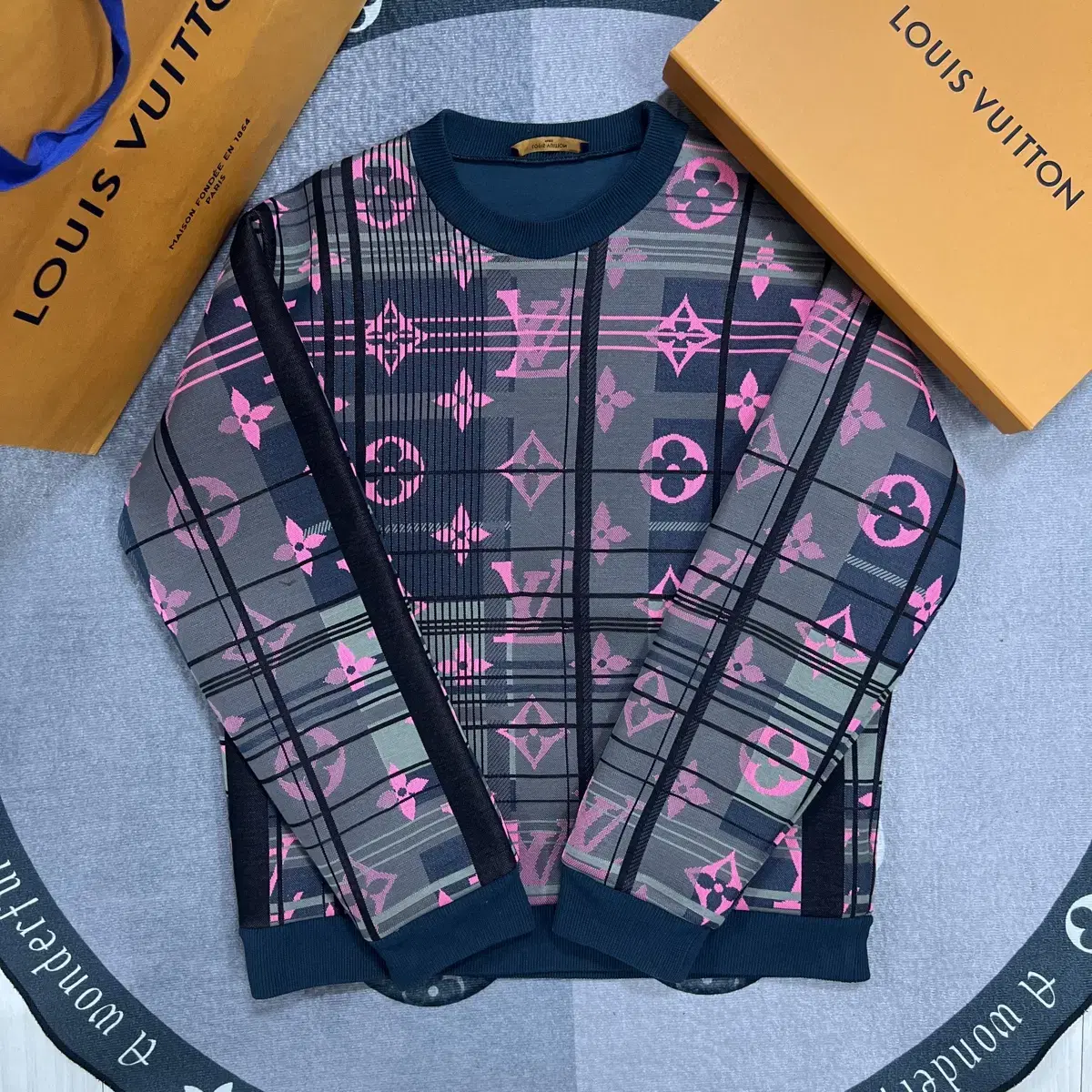 [BRAND NEW] Louis Vuitton Monogram Jacquard Sweatshirt