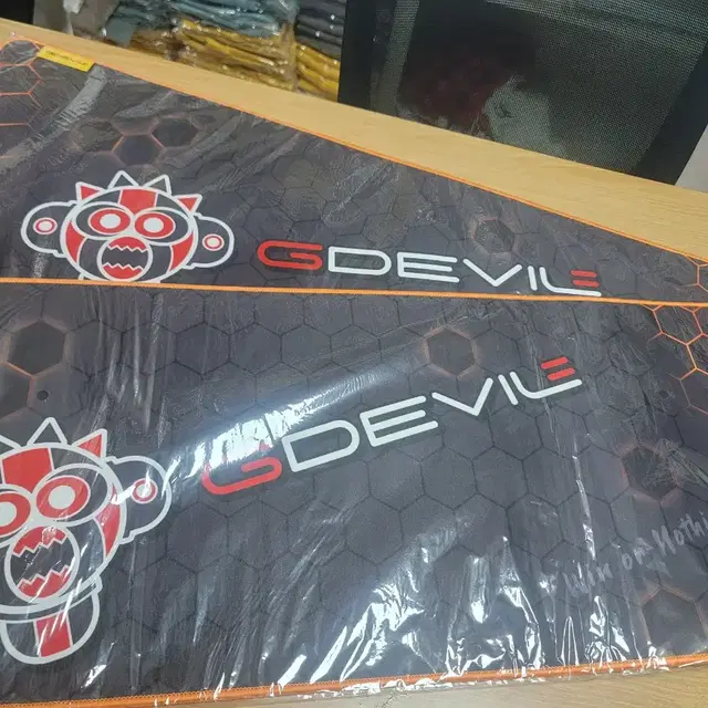 GDEVIL GP800 PRO DEVIL PLAY 옐로우 마우스패드