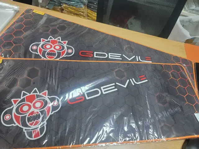 GDEVIL GP800 PRO DEVIL PLAY 옐로우 마우스패드