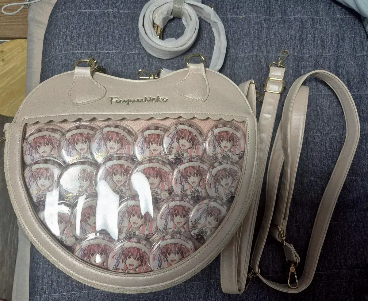 idolishseven nayeon seriku canbadge fuyuneko itabag bulk