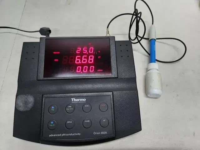 Thermo Orion 550A  advanced pH 본체,