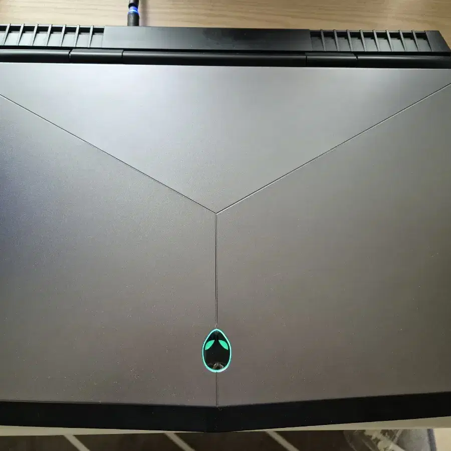 델 에일리언웨어 Alienware 17 R4 팝니다