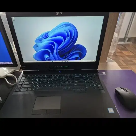 델 에일리언웨어 Alienware 17 R4 팝니다