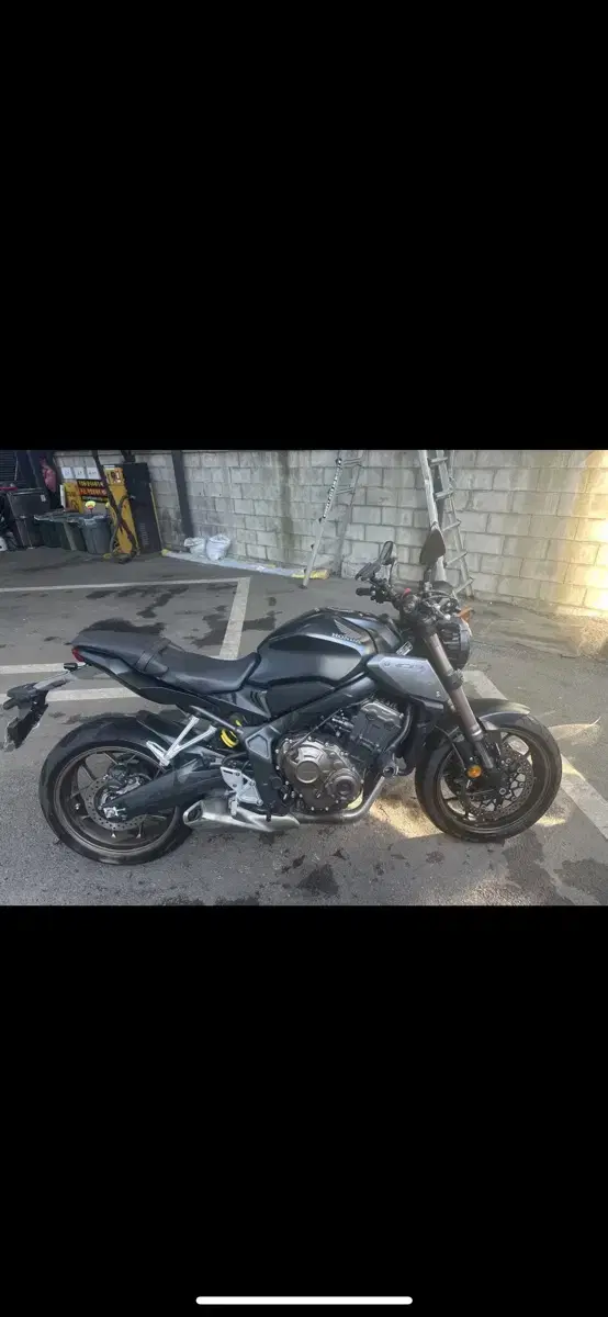 2021년 cb650r 맷블랙 판매(네고X)